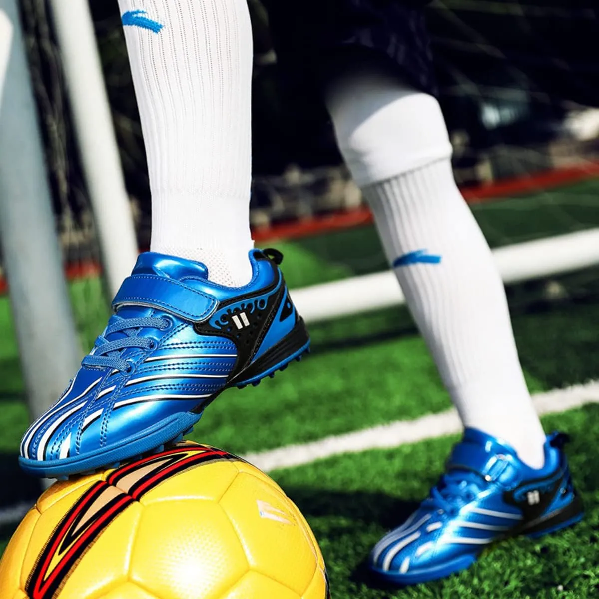 Boys Kids Youth Soccer Cleats Anti-Slip Football Boot Artificial Ground Soccer Shoes
