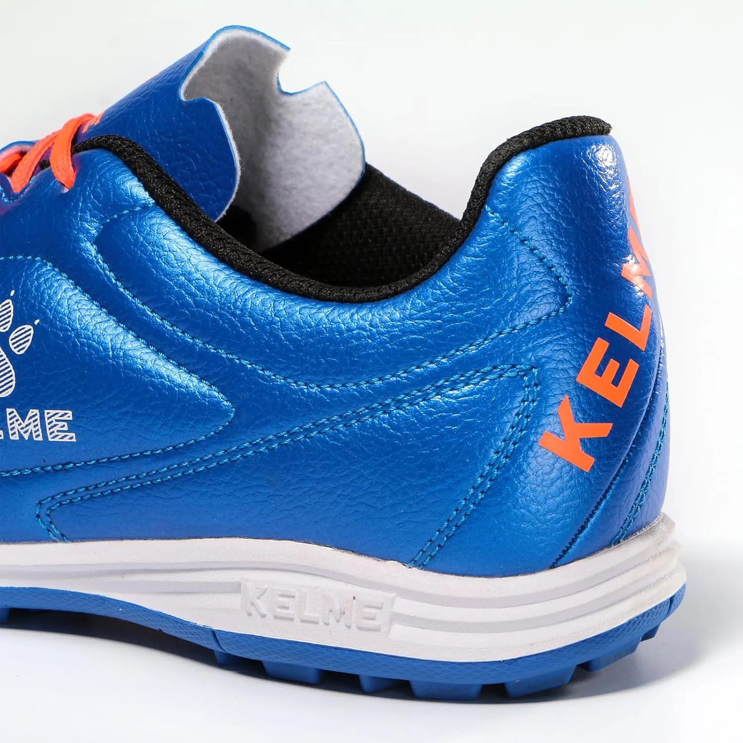 KELME Boys Soccer Cleats Kids Indoor Football Trainning Shoes Athletic Girl Wide Turf Outdoor Shoes