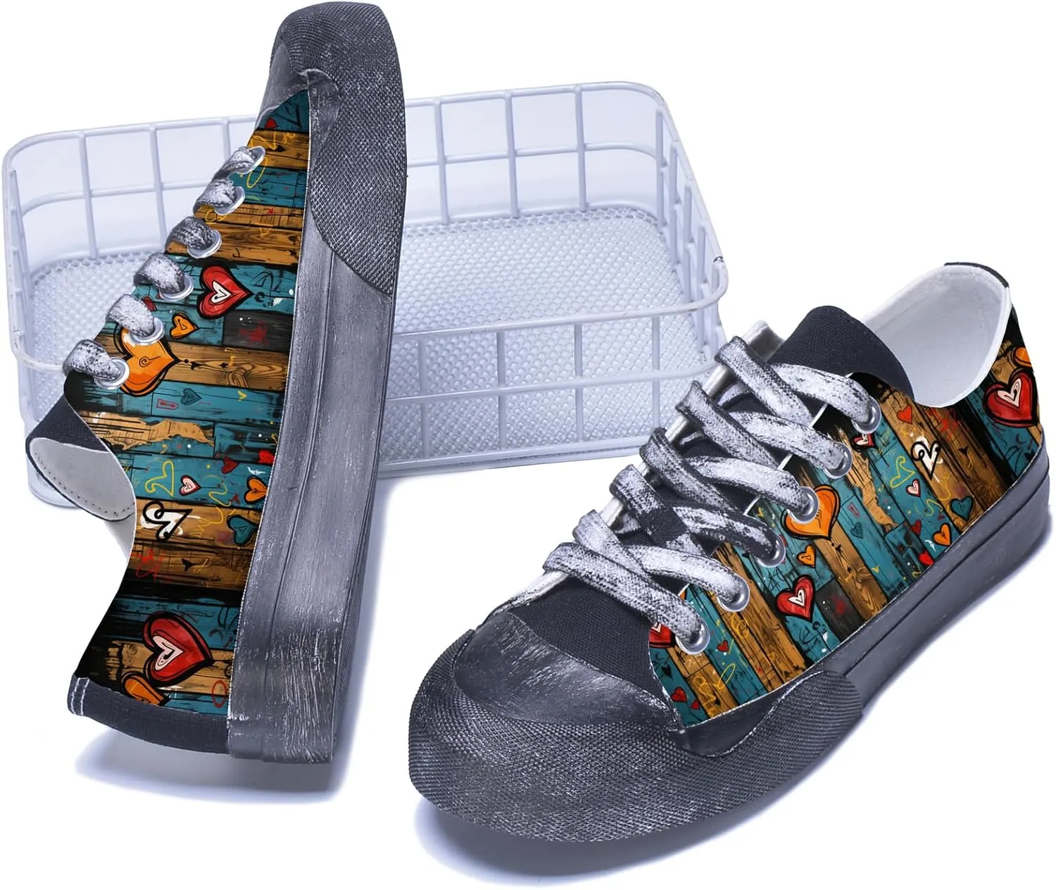 Men Skull Printed Shoes Custom Personalized Design Cool Print Low Top Fashion Sneakers for Teen Boys Girls Student Women Canvas Shoes Cosplay Classic Casual Shoes