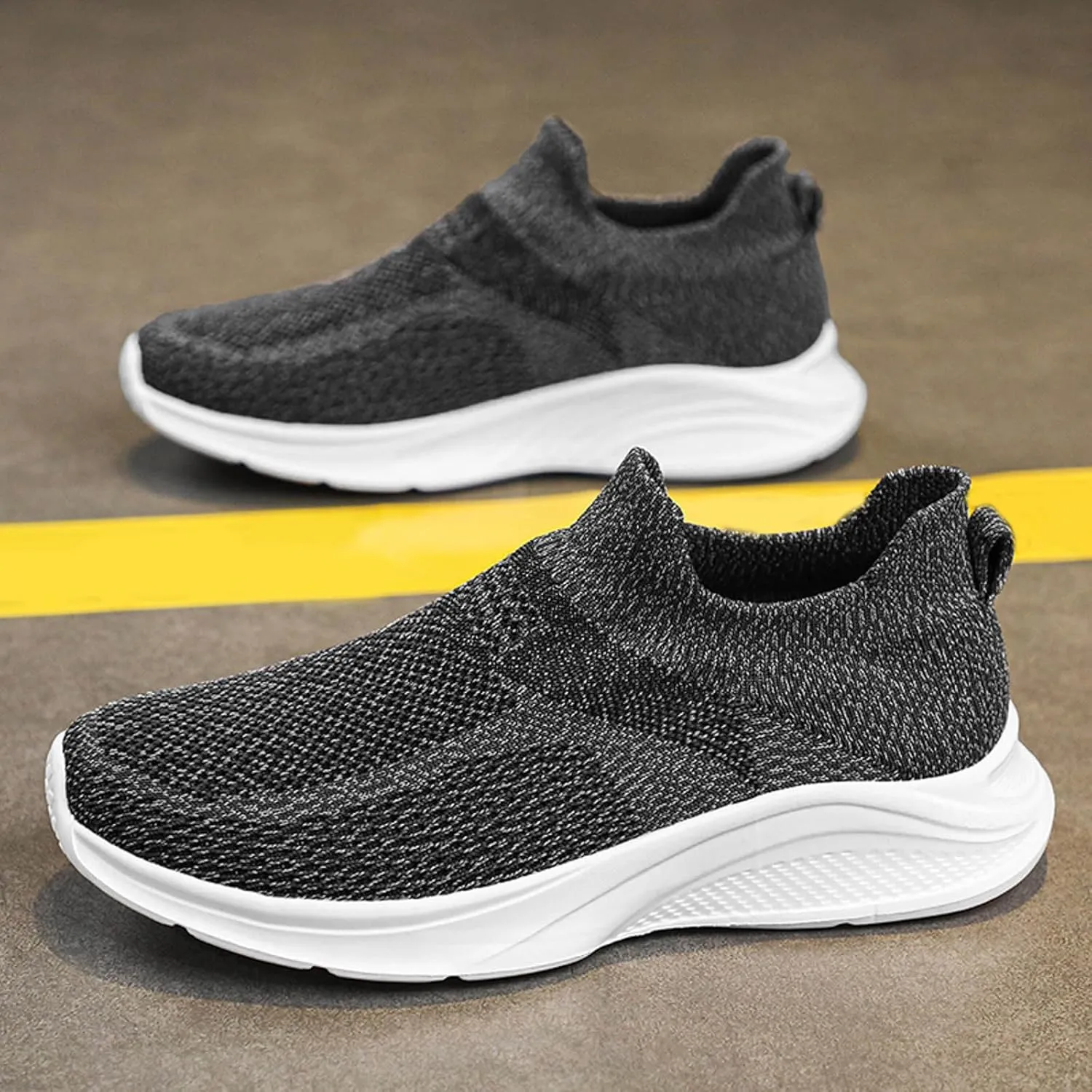 Men's City Streetwear Slip on Walking Shoes Breathable Mesh Lightweight Fashionable Design with Arch Support for All-Day Comfort Thick Sole in Walking & Casual Outings for Men