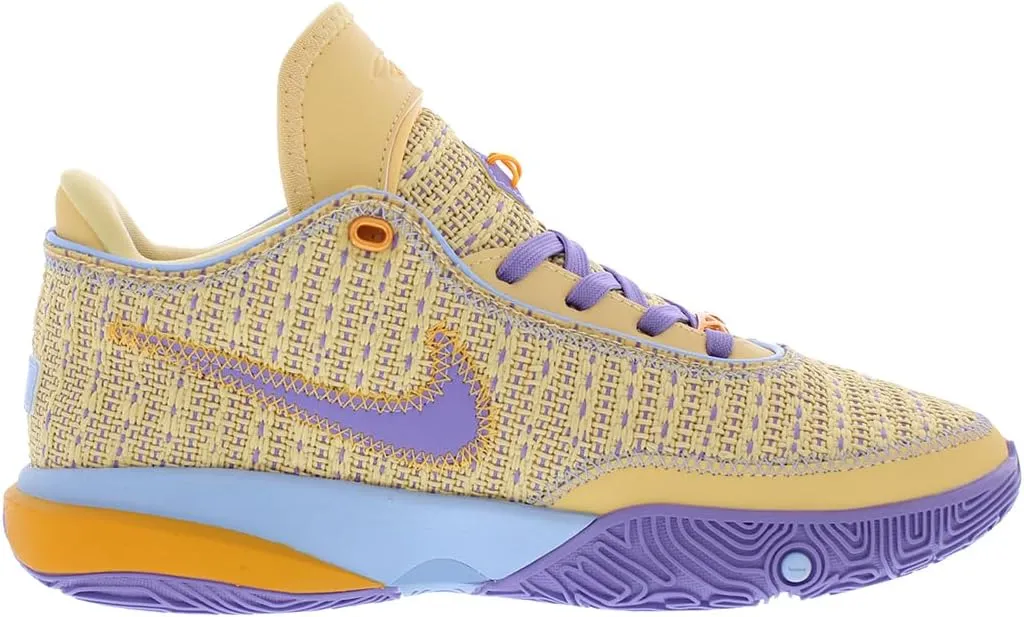 Nike Boy's Lebron XX SE (Big Kid)