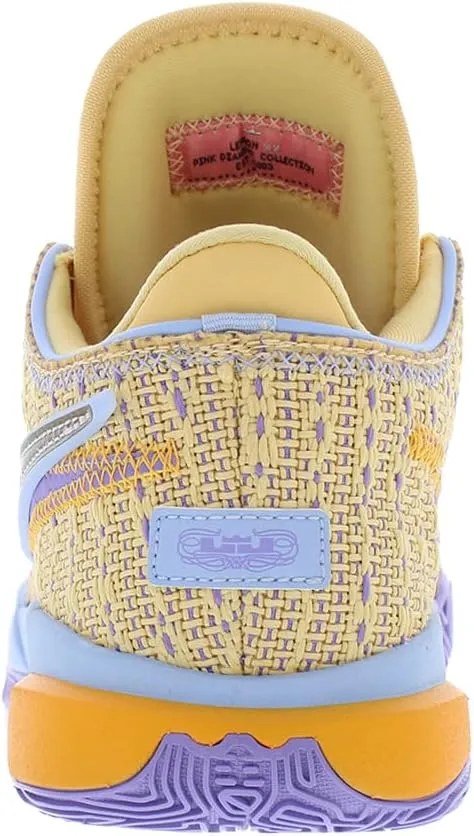 Nike Boy's Lebron XX SE (Big Kid)