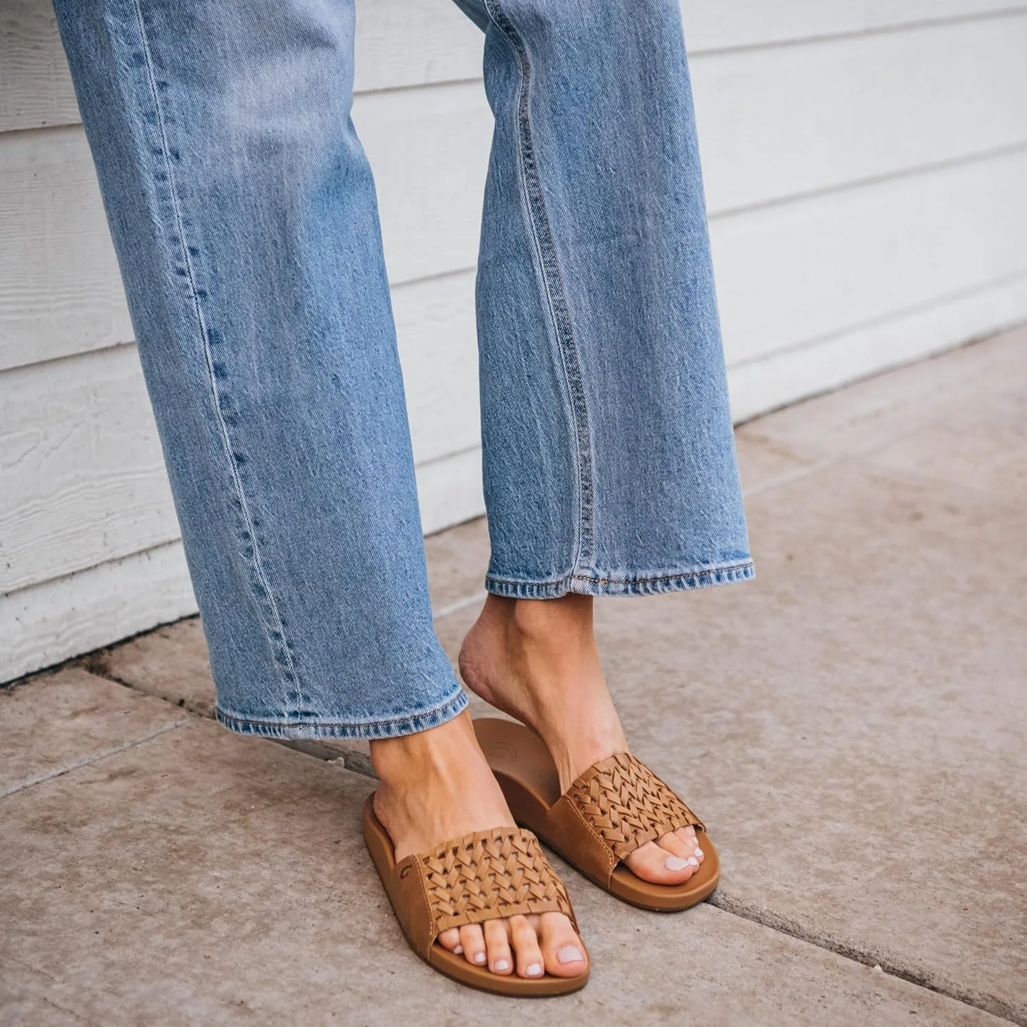 OLUKAI Kamola Women's Slide Sandal, Everyday Stylish Shoe, All-Day Wear & Comfortable Fit