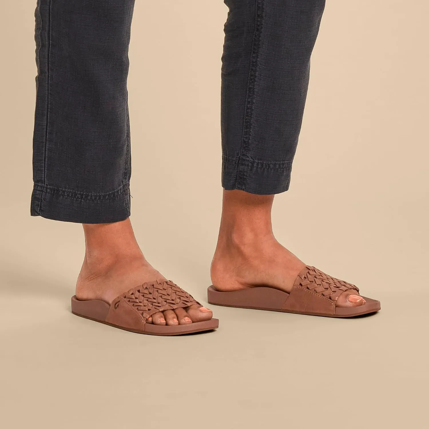 OLUKAI Kamola Women's Slide Sandal, Everyday Stylish Shoe, All-Day Wear & Comfortable Fit