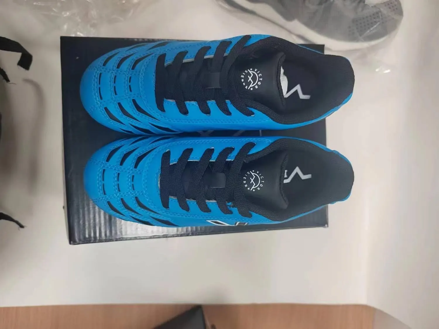 Victor Sierra Boys and Girls Kids Cattura MD JR Soccer Cleats