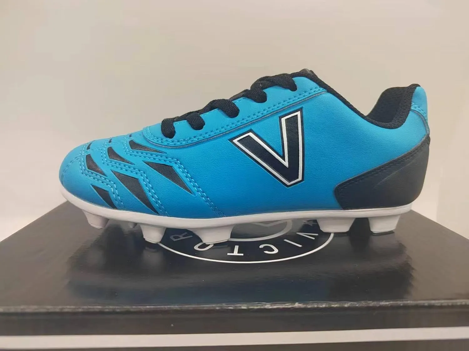 Victor Sierra Boys and Girls Kids Cattura MD JR Soccer Cleats